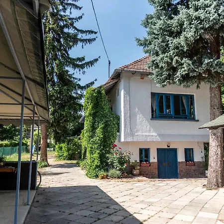 Liget Vendeghaz Ревфюлёп